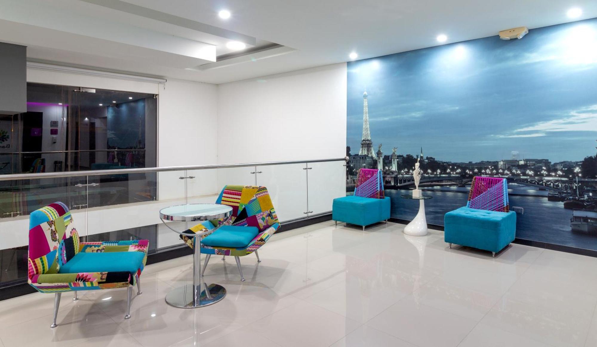Hotel Baroca Monteria Luaran gambar