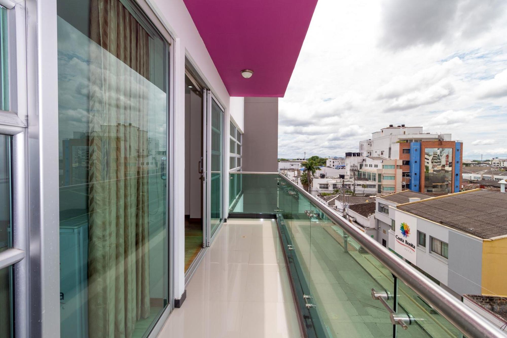 Hotel Baroca Monteria Luaran gambar