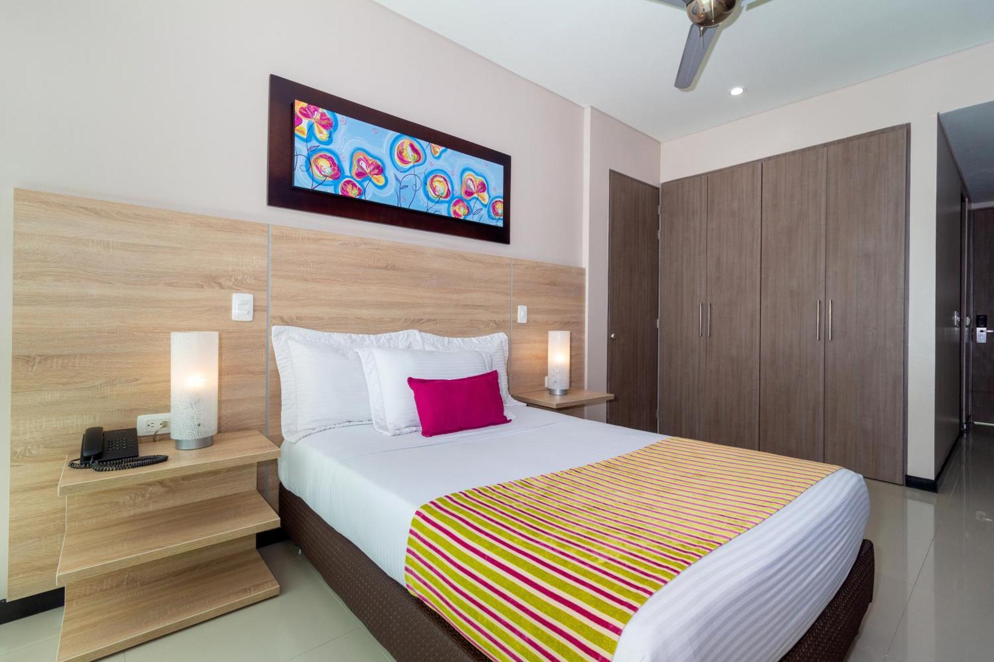 Hotel Baroca Monteria Luaran gambar